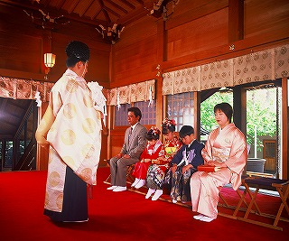 �Гa�ŁA�R�����鎵�܎O�̂��F�����s���܂��B